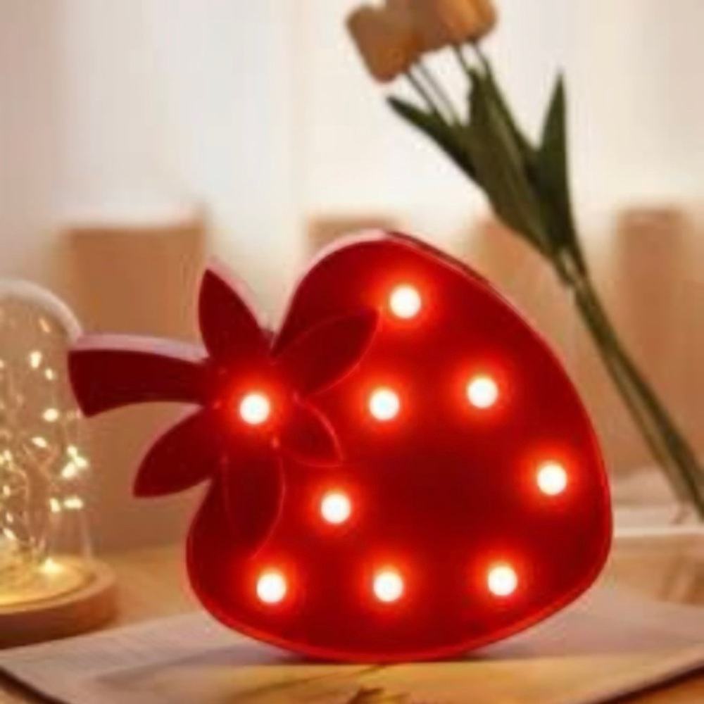 1pc Strawberry Design Decoration Light